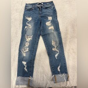 KanCan Distressed Ankle Jeans in Blue